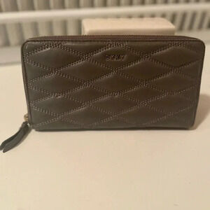 DKNY Tan color quilt design wallet zipper closure back with packets